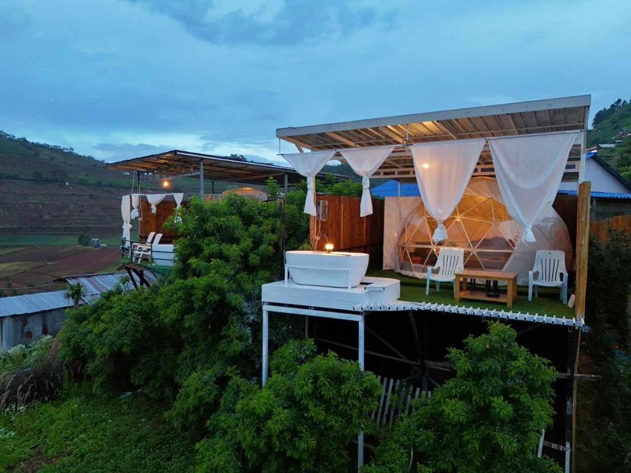 ภูวิมาน ม่อนแจ่ม Hotell Mon Jam Eksteriør bilde
